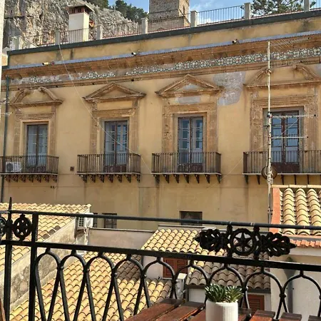 Daire Benevra Cefalù